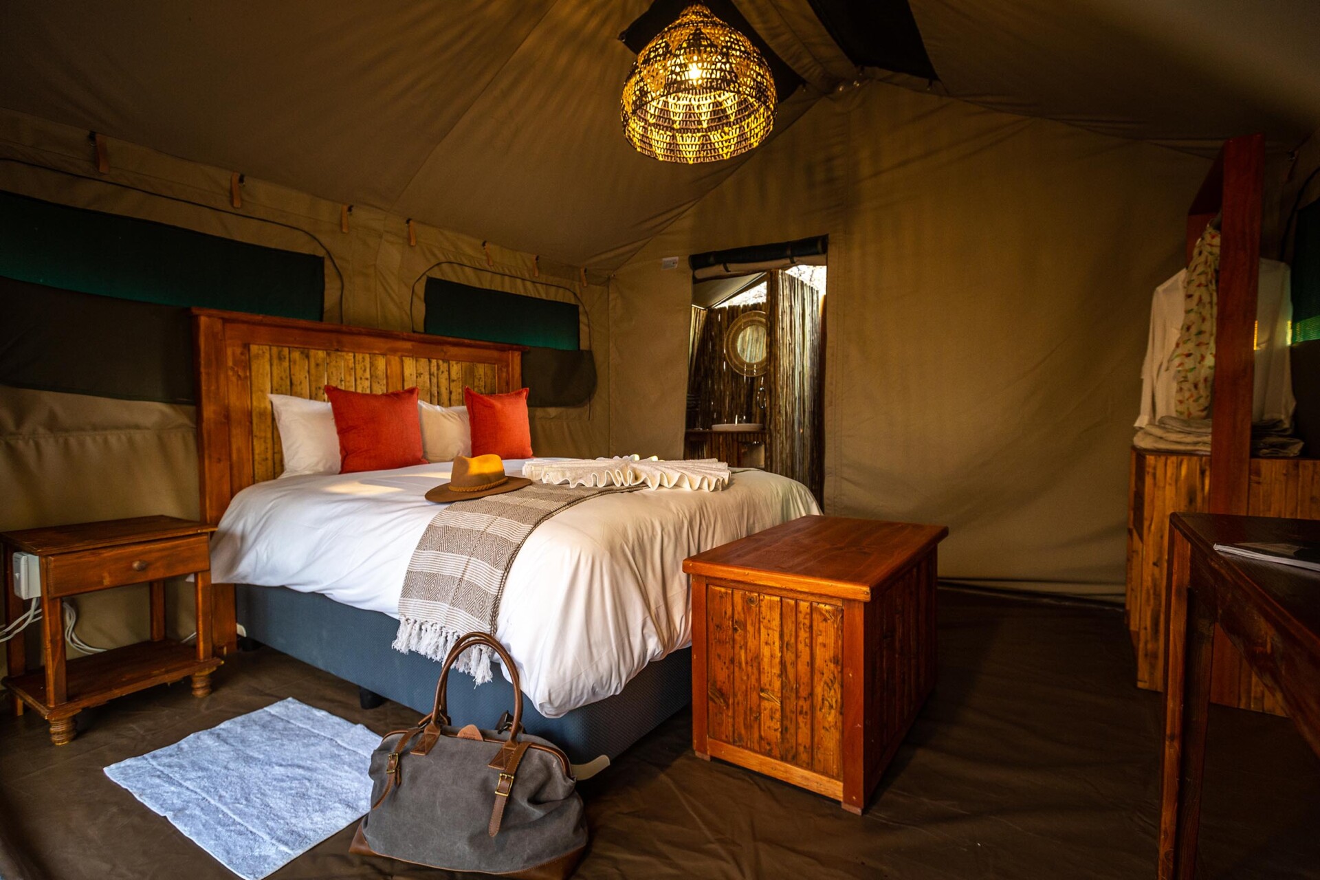Botswana Tents- (2)